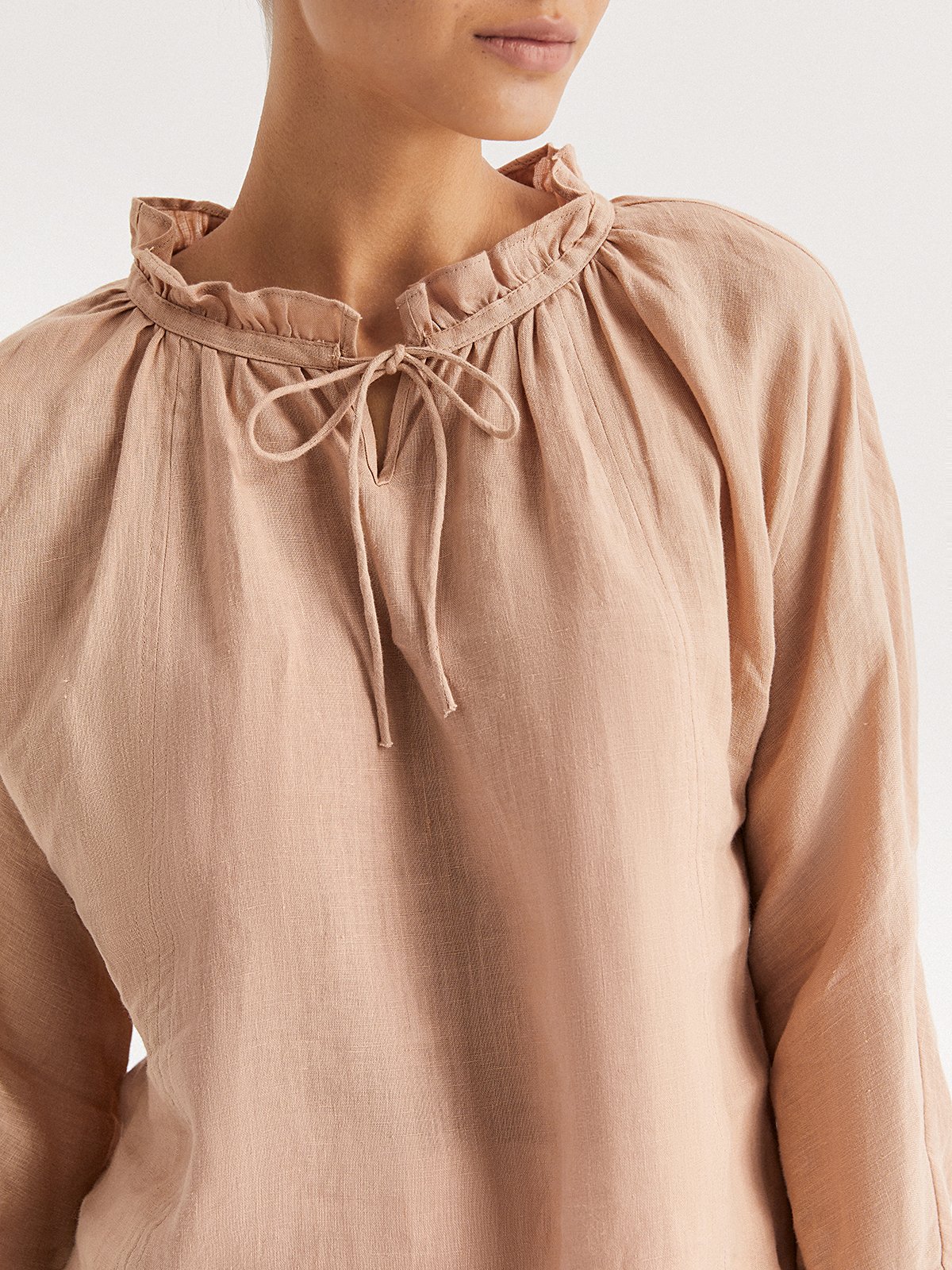 Valencia 100%  Linen Shirt with Lace Collar