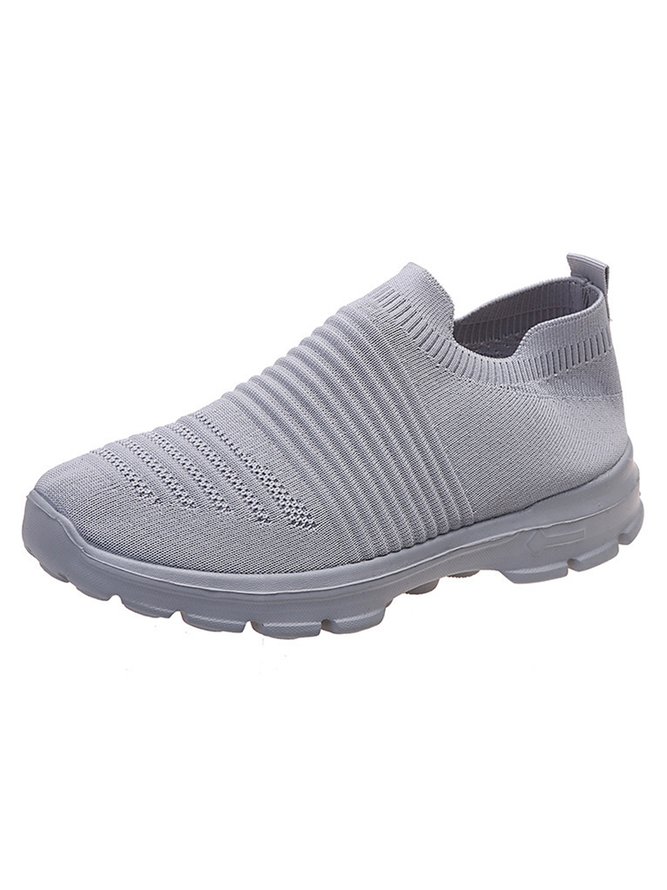 Plus Size Breathable Mesh Fabric Sports Sneakers