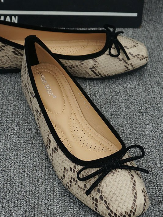 Women Snakeskin All Season Simple Polyester Flat Heel Round Toe Synthetic leather Slip On Shallow Shoes Women's Shoes