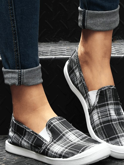 plaid slip on women's flat shoes