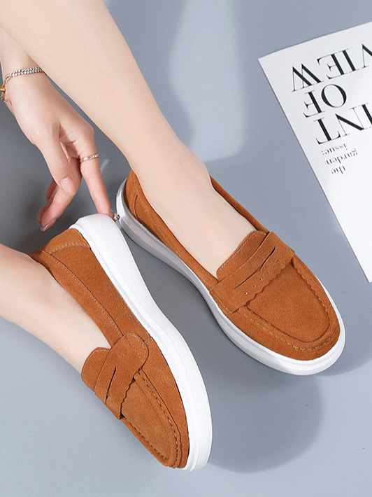 Comfortable non-slip flat slip-on shoes for women